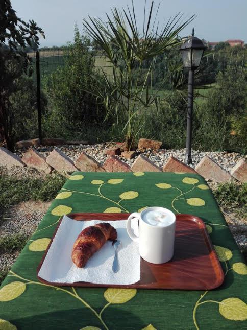 A Casa Di Anna Bed and Breakfast Vaglio Serra Eksteriør billede